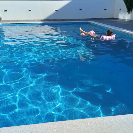 Villa Barbara & Zoran With Free Parking And Heated Swimming Pool Seget Vranjica Kültér fotó