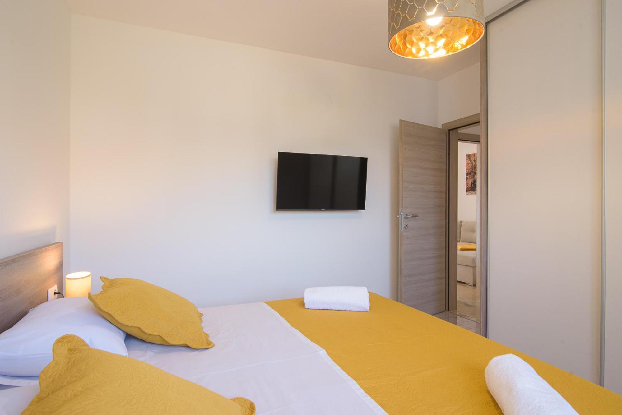 Villa Barbara & Zoran With Free Parking And Heated Swimming Pool Seget Vranjica Kültér fotó
