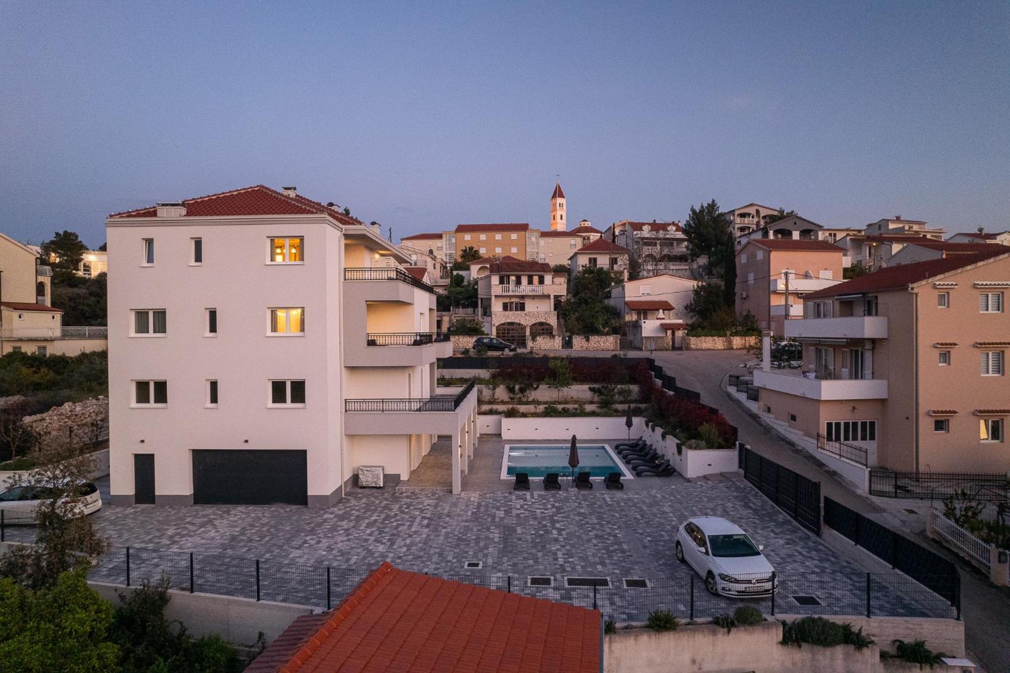 Villa Barbara & Zoran With Free Parking And Heated Swimming Pool Seget Vranjica Kültér fotó