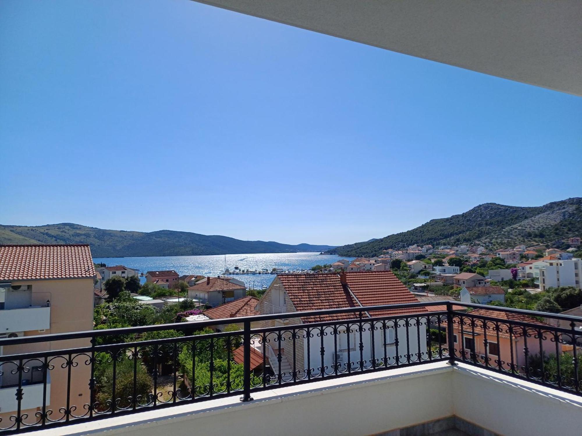 Villa Barbara & Zoran With Free Parking And Heated Swimming Pool Seget Vranjica Kültér fotó