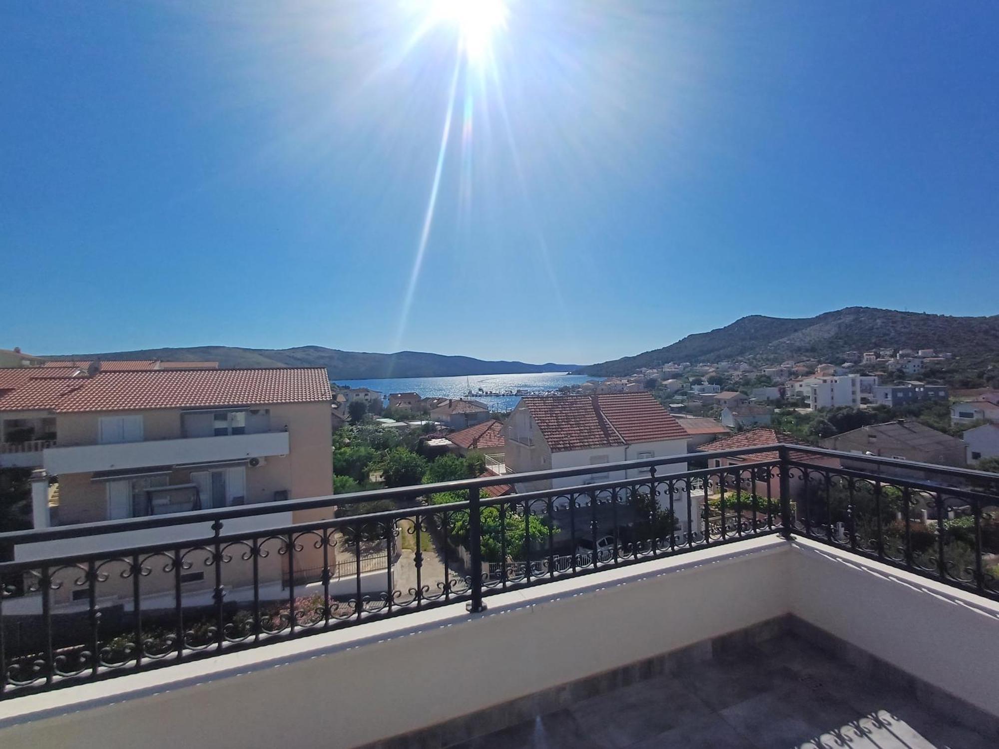 Villa Barbara & Zoran With Free Parking And Heated Swimming Pool Seget Vranjica Kültér fotó